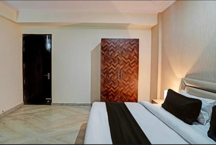 Savanna - A Boutique Stay Noida Buitenkant foto