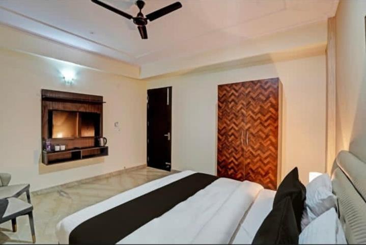 Savanna - A Boutique Stay Noida Buitenkant foto